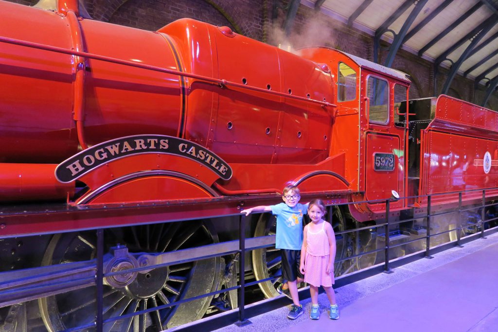 5 Days in London with Kids. Find out the Top 8 picks of fun things to do in London with your family. A 5 day London itinerary with kids, including Buckingham Palace, London Eye, Big Ben, Princess Diana Memorial Playground, South Bank and more. Make your London family trip planning easy! #london #londonkids #londoneye #buckinghampalace #southbank #wimbledon